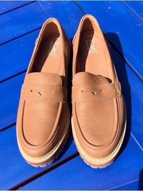Toms Cara Tan Leather Penny Loafers